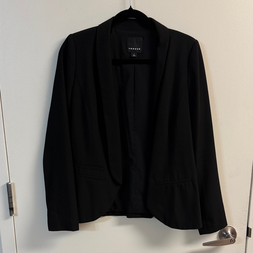 Trouve Elegant Black Blazer